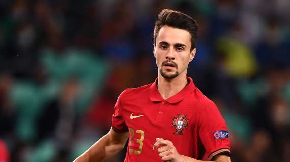 记者：帕尔马准备引进阿森纳中场F·维埃拉，奎斯塔与他互相欣赏